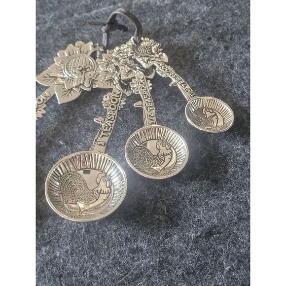 Vintage Ganz Chef 4Pc Measuring Spoon Set- Flowers and Roosters Retired - Picture 4 of 4